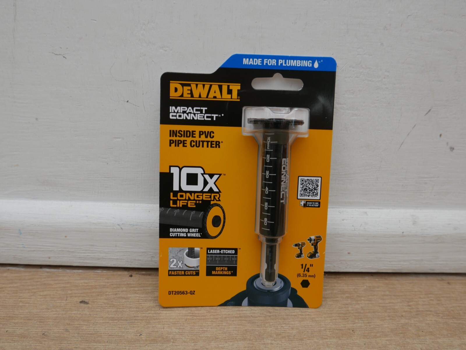 DeWalt DT20563 diamond grit inside pvc pipe cutter attachment x 1/4" hex