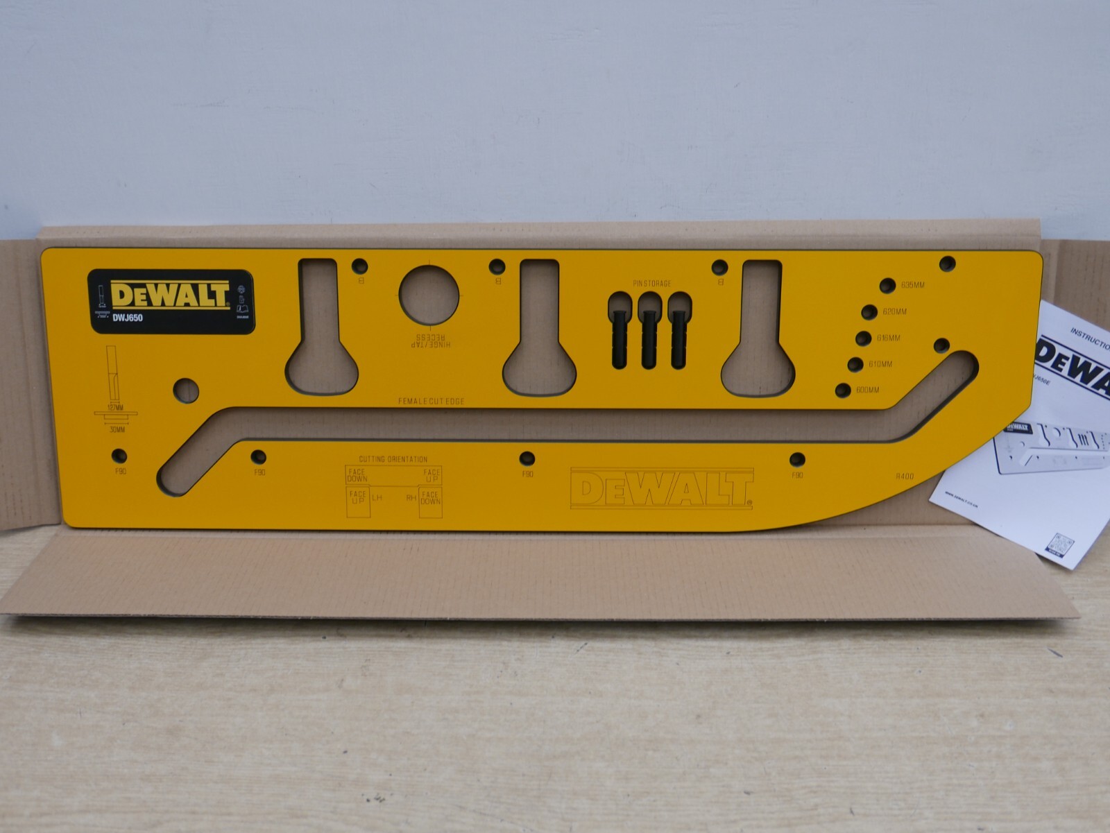 DeWALT DXWJ650E 650mm KITCHEN WORKTOP JIG with visionline